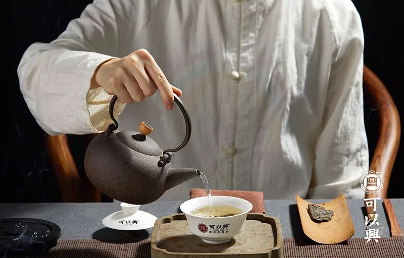 茶韻生金 品茗之道，亦是一種高級的投資與享受