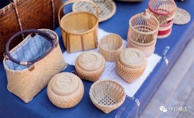 匠心初鳴 大一新生在景區(qū)為手工作品打call，用青春點亮非遺之光